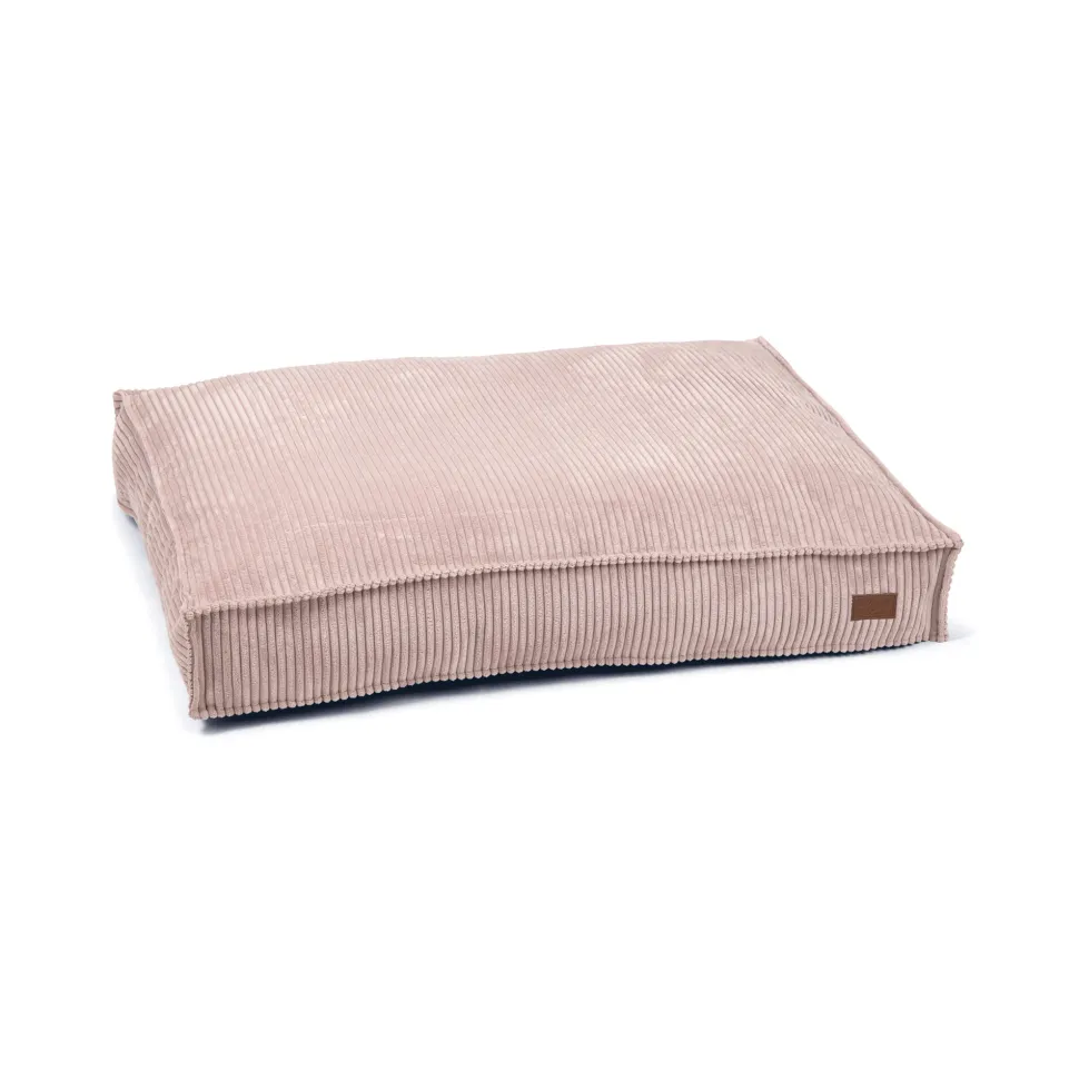 Designed by Lotte Ribbed - Hondenkussen