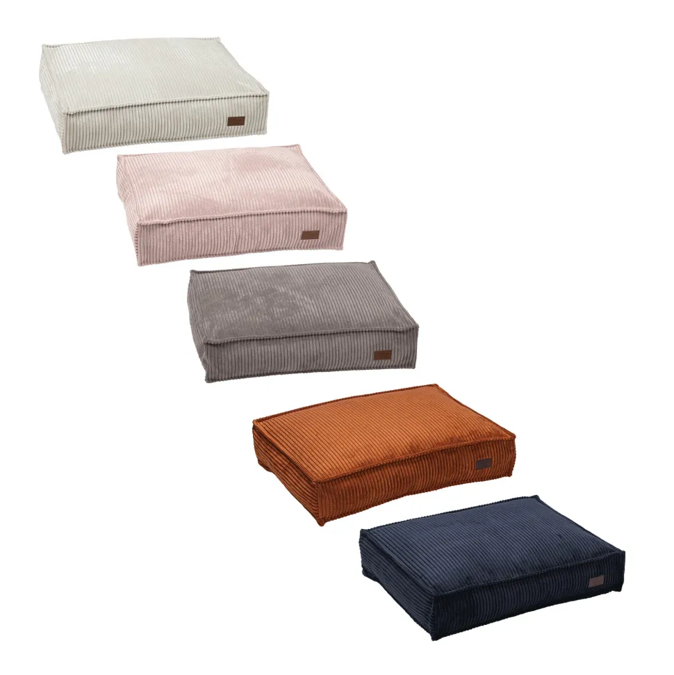 Designed by Lotte Ribbed - Hondenkussen
