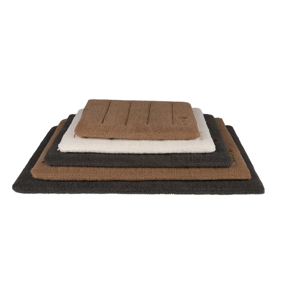District 70 Sherpa Bench Mat
