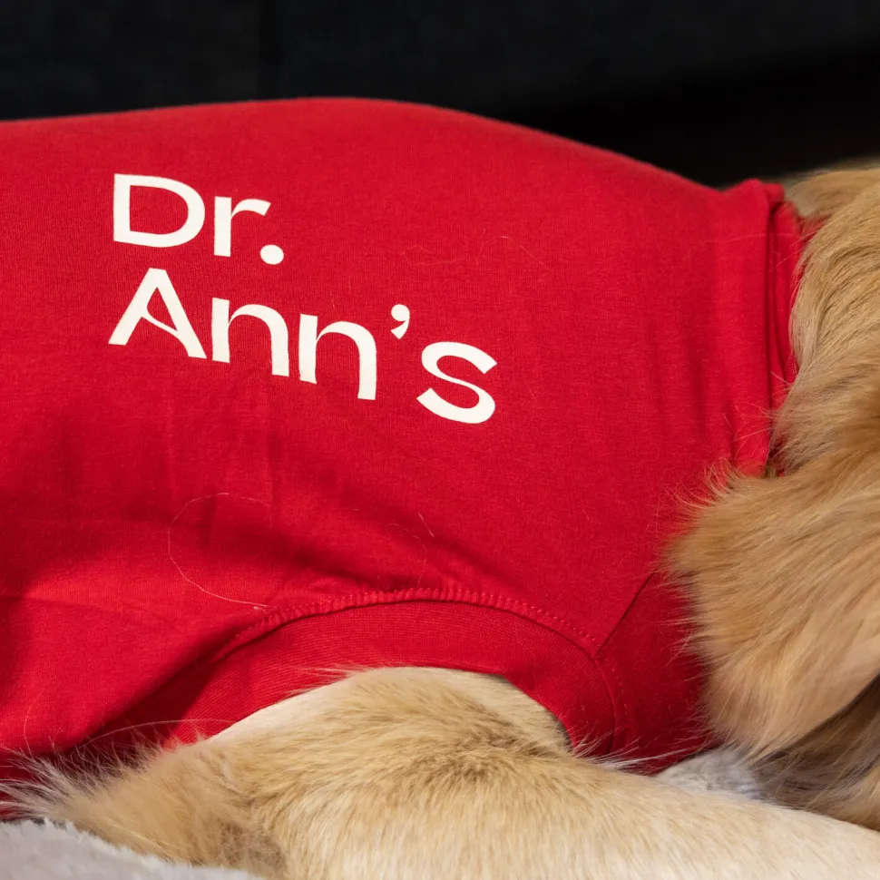 Dr. Ann's Protective Shirt Hond