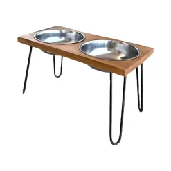 Quapas! Premium Teak Voerstation