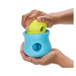 Zogoflex Toppl - Treat Toy